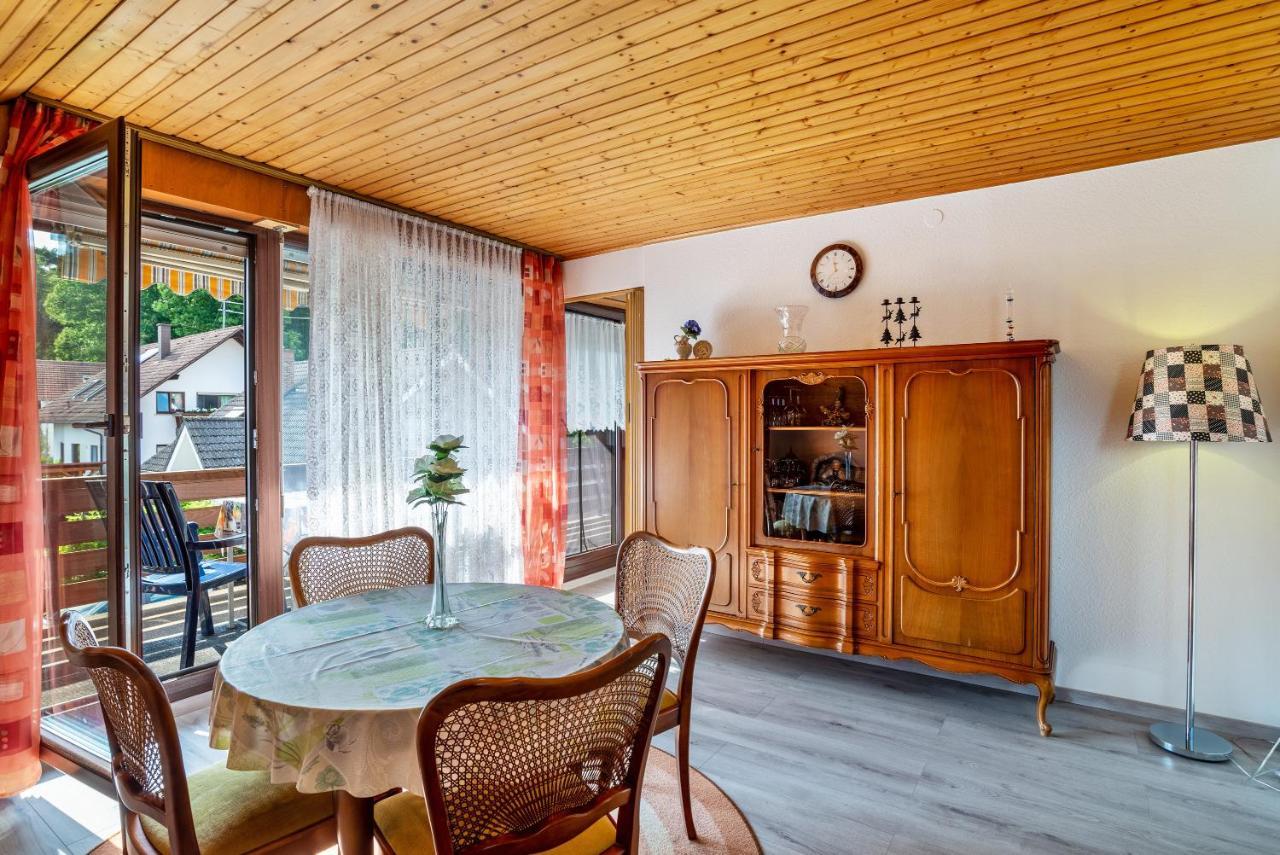 Haus Guenter Und Valeria Apartment Gossersweiler-Stein Екстериор снимка