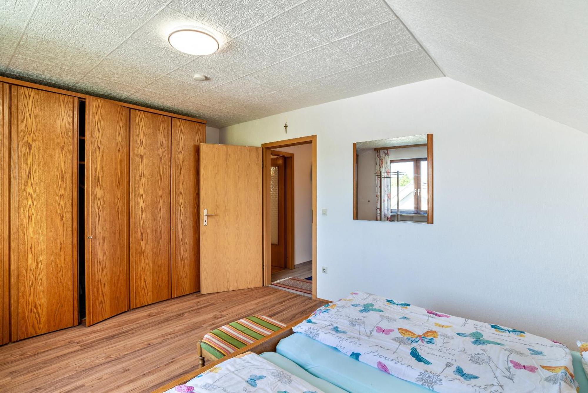 Haus Guenter Und Valeria Apartment Gossersweiler-Stein Екстериор снимка